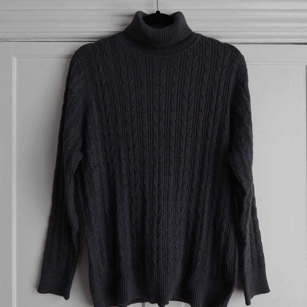 NWT St Johns Bay Sweater
